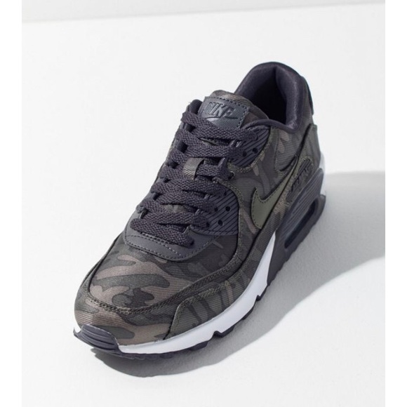 camo nike air max womens